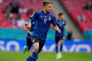 开云中国官网-记者：贝西克塔斯今夏评估对因莫比莱的报价，他不在球队计划中