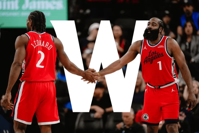 开云官方网站-快船官方发布赢球海报：主场战胜湖人，战绩升至20胜24负